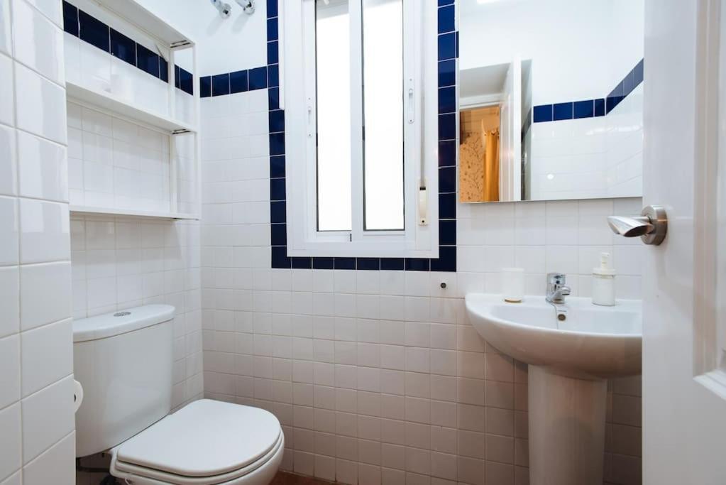 Ad2B Apartment, 300M From Cathedral With 2Br إشبيلية المظهر الخارجي الصورة